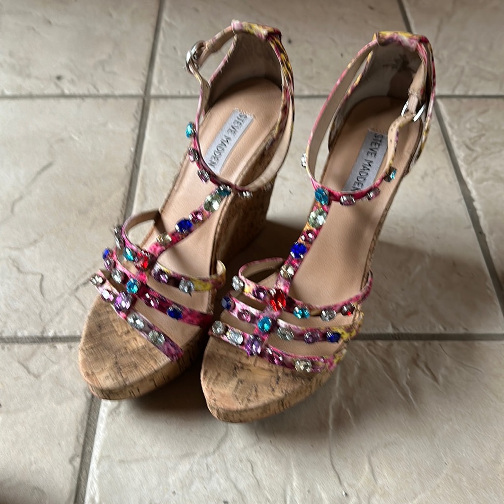 steve madden rainbow rhinestone wedges sandals